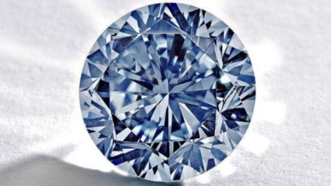 Hongkong, der größte Diamant aller Zeiten: "Premier Blue" am 7. Oktober bei Sotheby's versteigert