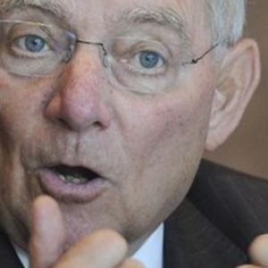 Schaeuble: ECB akan menaikkan suku bunga, bantuan kurang untuk Yunani yang akan kembali ke pertumbuhan