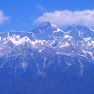 Nepal, das Gelb des Bergsteigers, der mit dem Helikopter den Everest bestieg