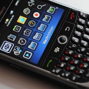 Setelah Motorola dan Nokia, Blackberry juga ada di pasaran: minat dari Lenovo China