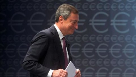 BCE, Draghi: "La economía está mejorando, pero la recuperación sigue siendo frágil"