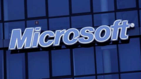 Microsoft, no solo LinkedIn: las 196 adquisiciones que hicieron grande a Redmond