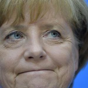 Alemanha, Merkel: "Não vamos mudar a política na Europa"