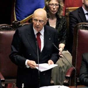 Napolitano: “Si è perso ogni rispetto istituzionale”