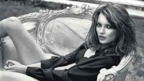 Christie's: Kate Moss di lelang di London