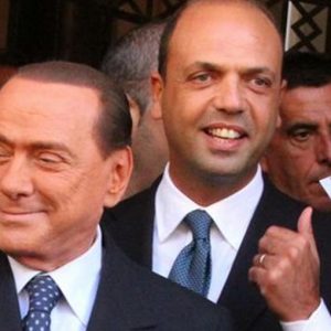 Berlusconi demandera une affectation aux services sociaux et dans le PDL Alfano lance son défi