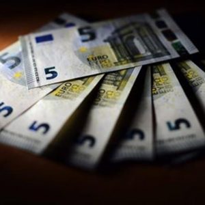 Consumi: in crescita i prestiti chiesti dalle famiglie