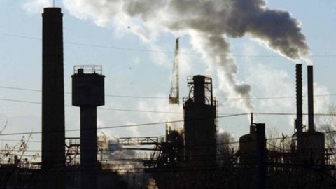Istat, industria ancora in ripresa: fatturato agosto +1%, ordini +2%