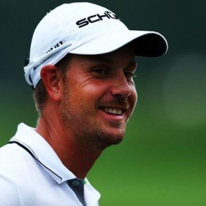 Golf: impresa di Henrik Stenson, vince la Race to Dubai e insidia il trono di Tiger Woods