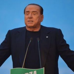 Berlusconi nu mai este senator al Republicii