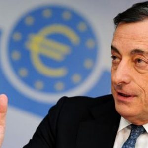 Draghi: “Inflazione ancora bassa a lungo”. E non esistono rischi di deflazione
