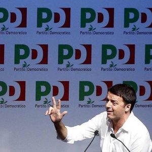 Assemblea Pd, Renzi sfida Grillo: via i finanziamenti subito, ma tu firma legge elettorale
