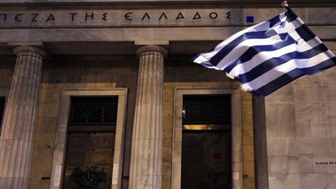 Grecia fuori dalla recessione nel 2014