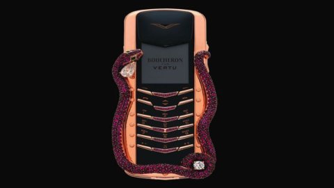 Vertu, the 5 thousand euro luxury mobile phone