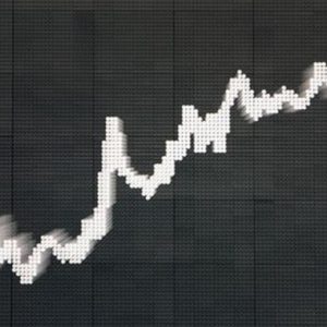 Рост на последней сессии фондового рынка (+0,7%) перед Рождеством: Autogrill, Fiat, Mps, Stm Shine