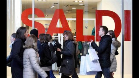 Commercio: con i saldi i consumatori spenderanno l’11,3% in meno rispetto allo scorso anno