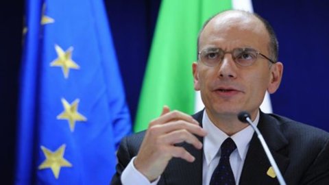 Letta: pacto de gobierno en 20 días, Renzi acelera reforma electoral