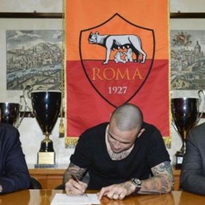 Bursa transfer lepas landas: setelah Honda ke Milan, Nainggolan ke Roma. Dan Juve membobol Lamela