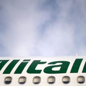 Sciopero aerei 21 maggio: Alitalia cancella il 50% dei voli, le info