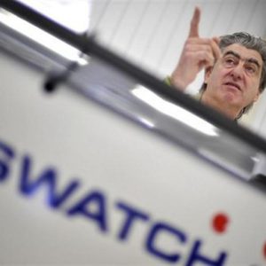 Swatch zboară și ridică lux la bursă: doar Ferragamo rămâne în roșu