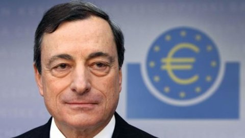 Draghi: “Le banche europee deboli dovranno uscire dal mercato”