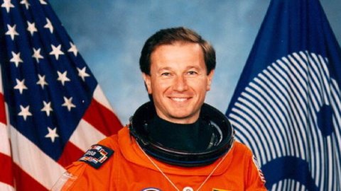 Conoscere lo spazio per conoscere la Terra: parola dell’astronauta Maurizio Cheli