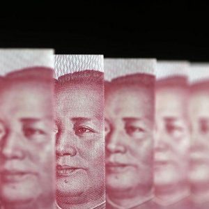 La Cina dà la carica ai mercati, la bad bank divide Visco e Letta. E Milano inizia in rialzo