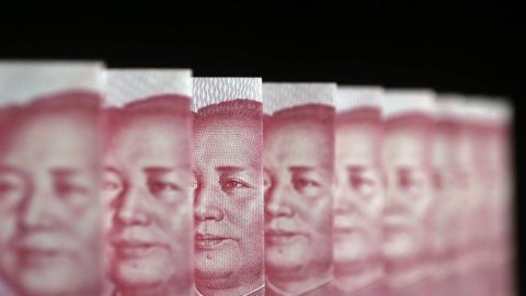 China: Bolsa de Xangai volta a cair (-5,15%)