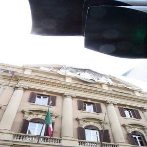 Asta Bot: tassi per la prima volta sotto zero