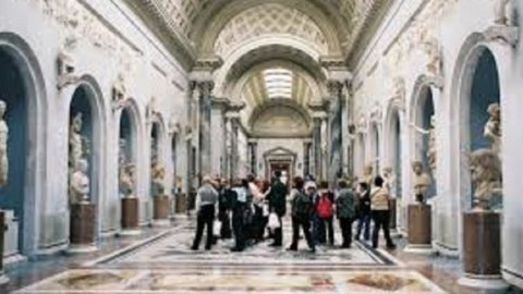 Museos: los visitantes aumentan en 2013, pero los italianos viajan menos