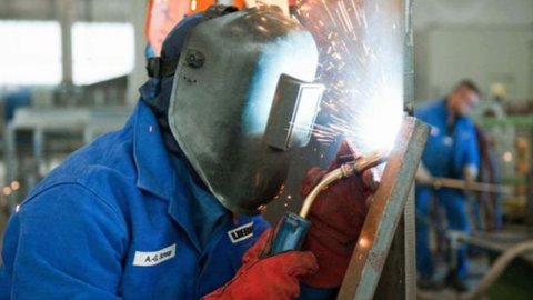 Istat: Pil 2013 -1,9%, IV trimestre +0,1