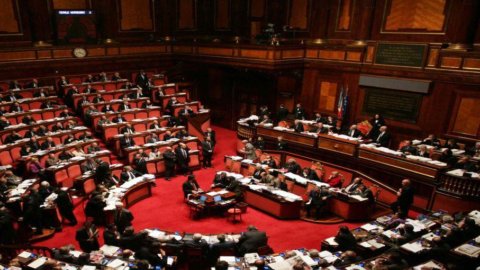 Camera: cancellati vitalizi per 10 ex deputati