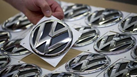 Volkswagen, dividendo aumenta a 4 euro per azione