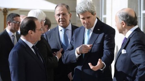 Ucraina: accordo tra Russia, Usa e Ue per proseguire i negoziati. Oggi il vertice europeo