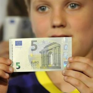 L'euro monte à 1,39 dollar : au plus haut depuis 2011