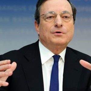 Draghi sostiene Piazza Affari, record dei Btp