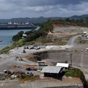 Canal do Panamá, acordo assinado: obras terminarão em 2015