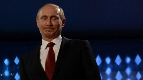 Putin firma indipendenza Crimea  e chiede annessione a Russia: minacce da Usa, Europa e Giappone