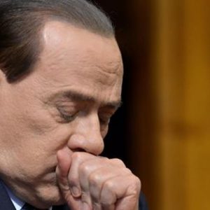 Berlusconi menginginkan layanan sosial: "Saya akan memotivasi orang cacat"