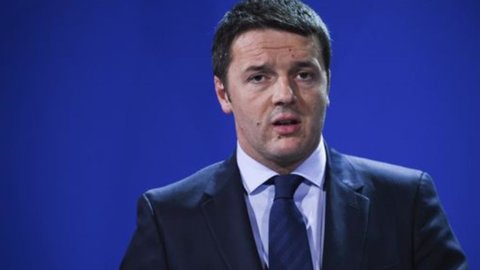 Harcama incelemesi, Renzi: "Cottarelli'den sadece bir listeden kesintilere karar veriyoruz"