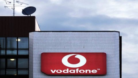 Vodafone, Telekom'a meydan okuyor, yeni 300 Mega teklif