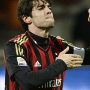 Milan, contra Gênova para ver a Europa