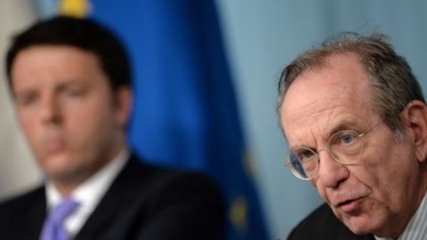 The EU promotes the Renzi government's Def, but does not back down on a balanced budget