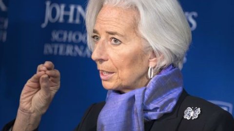 IMF: rasio defisit/PDB 2,7% pada 2014, utang naik 134,5%