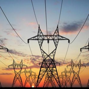 Utilities sotto pressione per regolazione, debolezza economica, scenari energetici e frammentazione