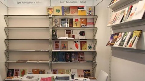 In libreria fiorisce la passione per il “libro sospeso”, cioè già pagato e regalato