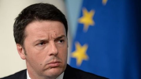 Renzi: "Ninguna maniobra a la vista, en 2015 80 euros hasta para CIF, pensionistas e incapaces"