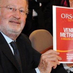 Mose escândalo, o prefeito de Veneza Orsoni renuncia