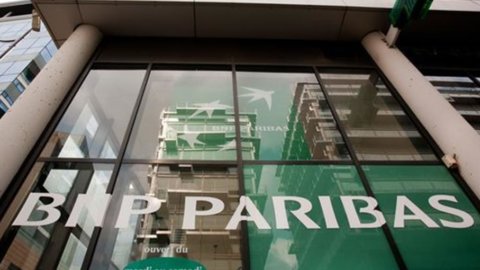 Bnp Paribas: profit soars, revenues grow. Title on shields