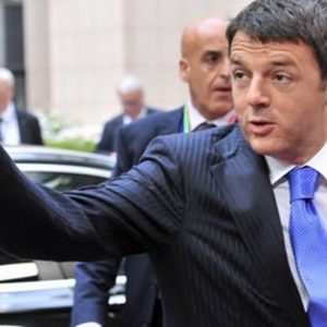 EU理事会へのRenzi：「改革と引き換えに、より多くの柔軟性が得られる」. Ok Juncker 委員会へ